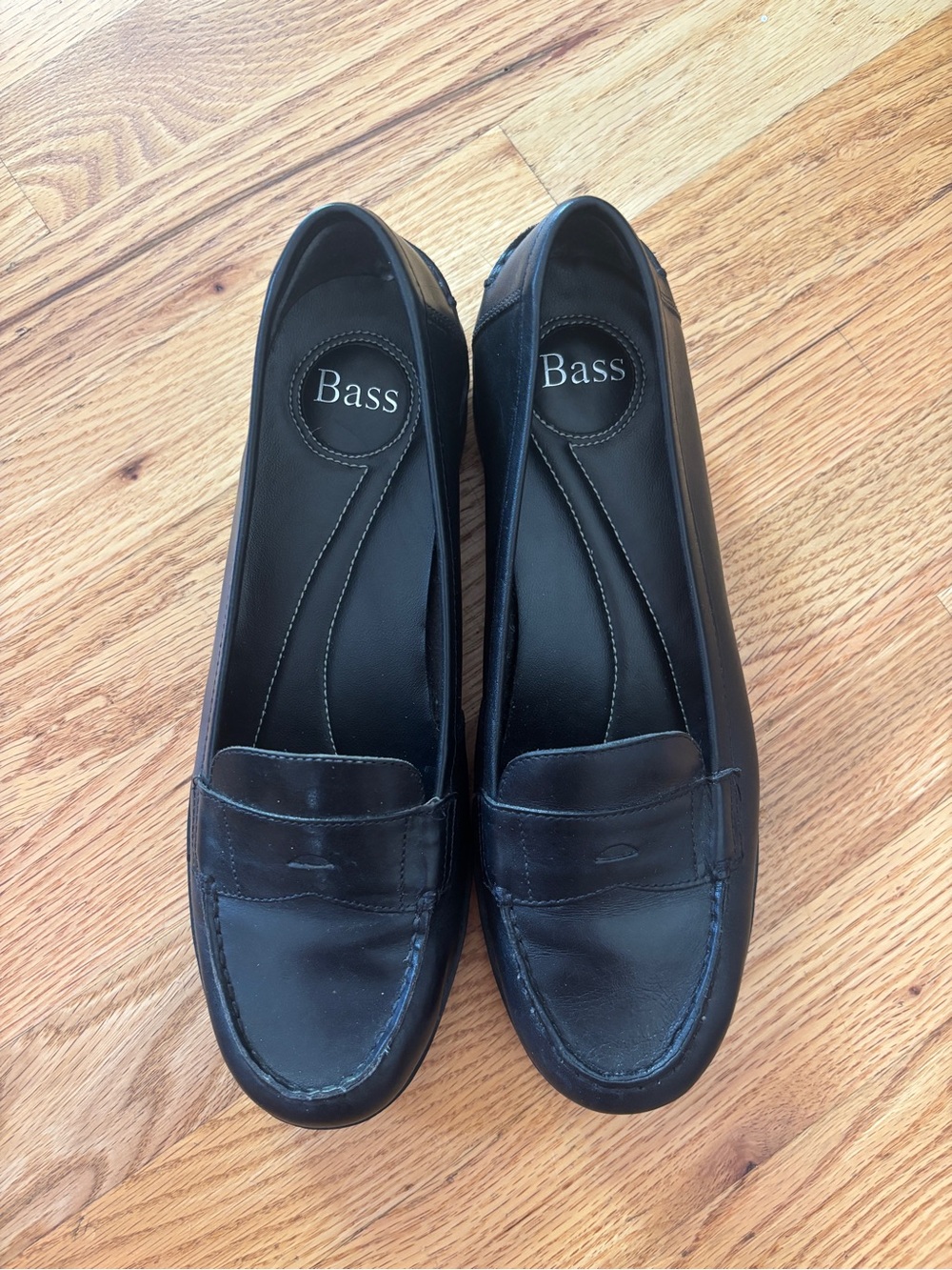 G.H. Bass Women's Black Leather Penny Loafers 9